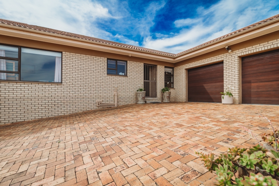 3 Bedroom Property for Sale in Heather Park Western Cape